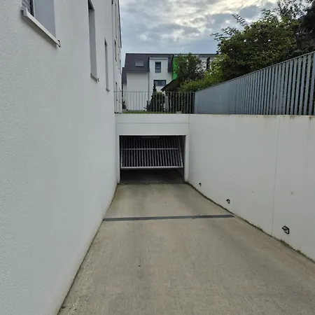 Bodensee Base - Modern, Ruhig, Zentral, Gratis Tiefgarage, Herzliche Gastgeber *