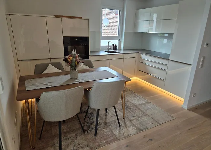 Апартаменты Bodensee Base - Modern, Ruhig, Zentral, Gratis Tiefgarage, Herzliche Gastgeber